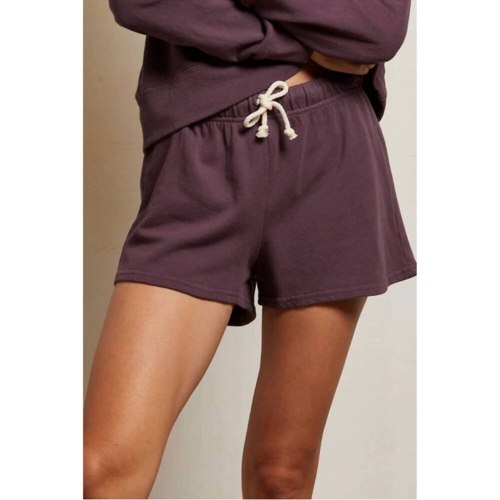perfectwhitetee Lavender Shorts Size Medium